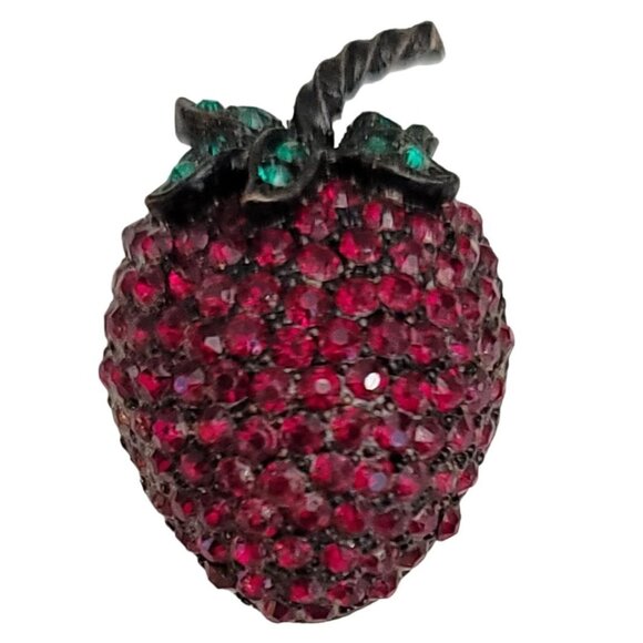 Weiss Red Rhinestone Japanned Strawberry Brooch Pin, Signed M683 - Picture 9 of 9